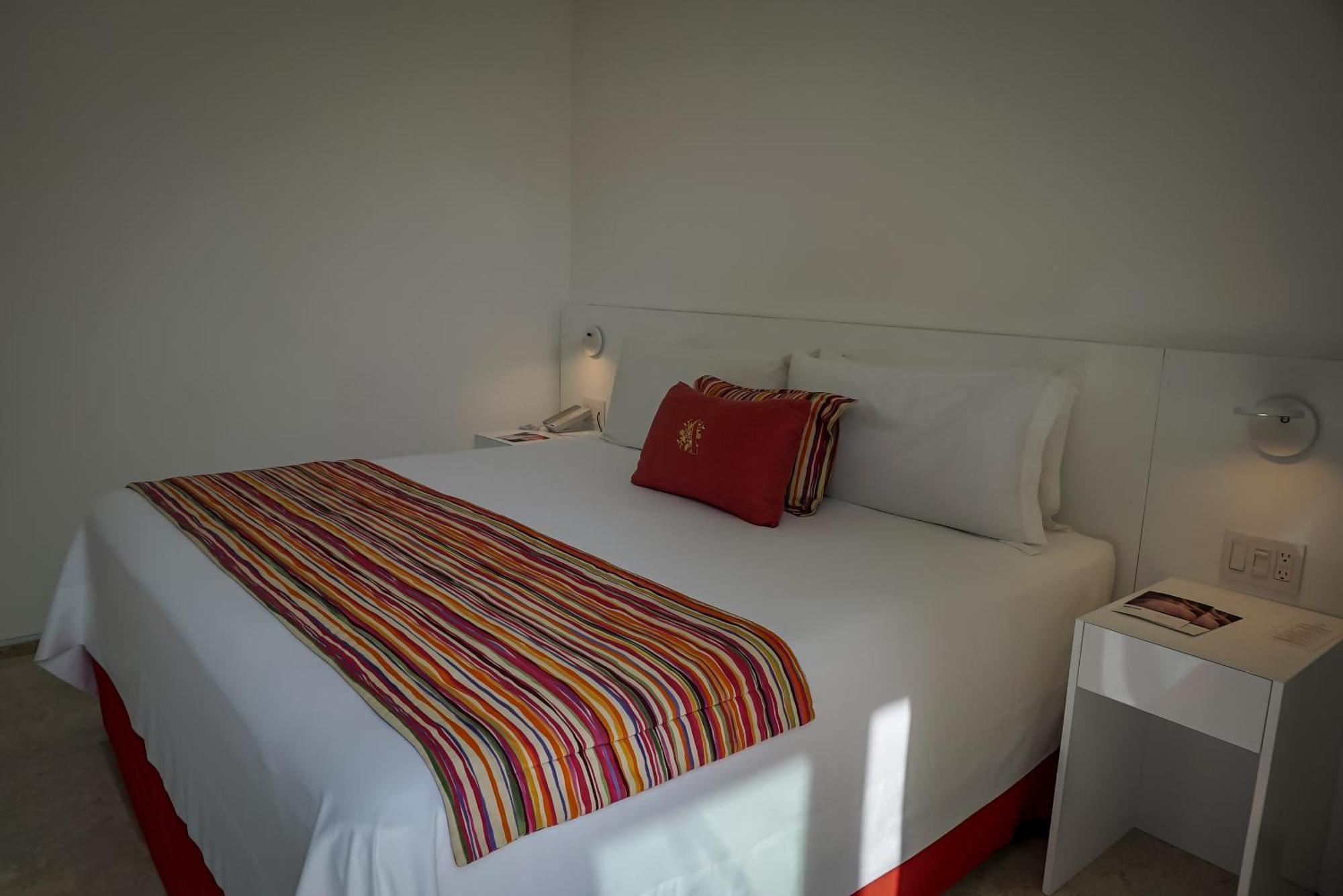 Anticavilla Hotel Restaurante & Spa (Adults Only) Cuernavaca Buitenkant foto